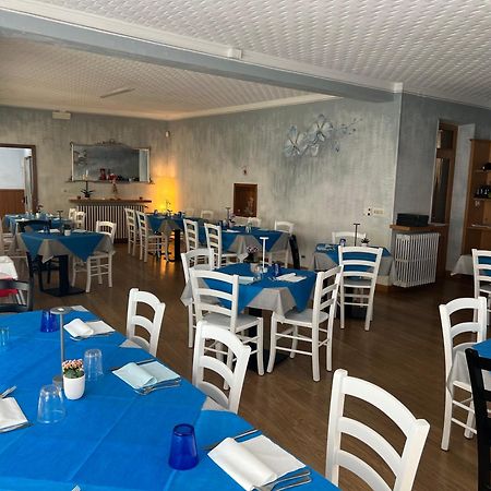 Albergo Alla Costa Bezzecca Bagian luar foto