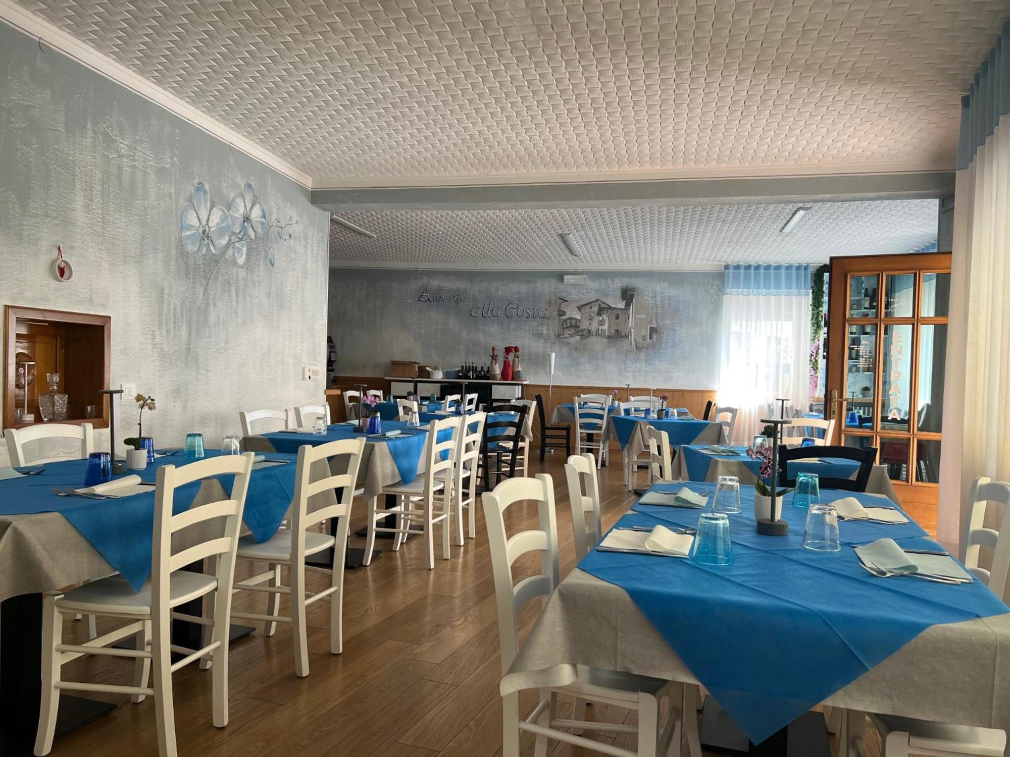 Albergo Alla Costa Bezzecca Bagian luar foto